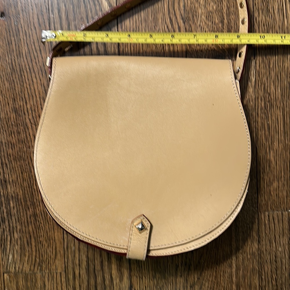 🎉HP🎉 Rebecca Minkoff Skylar Saddle Bag Tan with Gold Hardware Genuine Leather - Picture 4 of 11